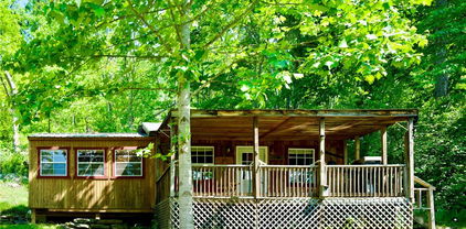 38 Buchanan Hill, Bakersville