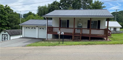 309 Locust Street, West Jefferson