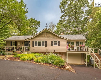 124 Shady Lane, Roaring Gap