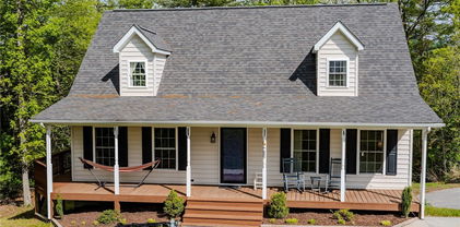 76 Overlook Point, Spruce Pine