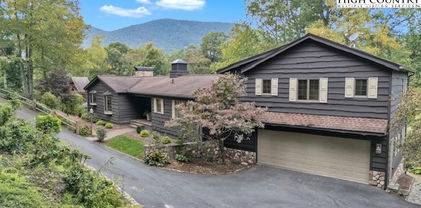 491 Mountain Aire Lane, West Jefferson