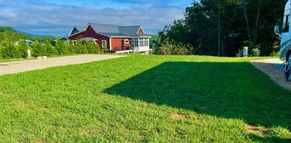 22 Paynes Court, Roaring Gap