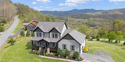 120 Silver Fox Lane, Banner Elk