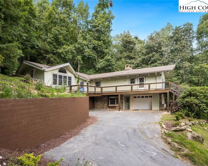 281 Cliffside Lane, Banner Elk