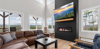 187 Abigail Lane, Deep Gap