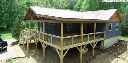 1171 Little Elk Road, Elk Park