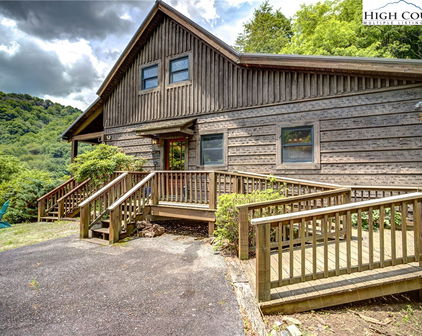 2128 Georges Gap Drive, Vilas