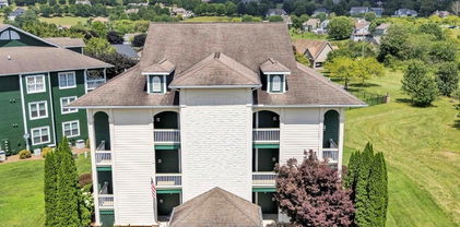 181 Birkdale Court Unit D5, Jefferson