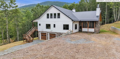 3681 Mulatto Mountain Road, Fleetwood