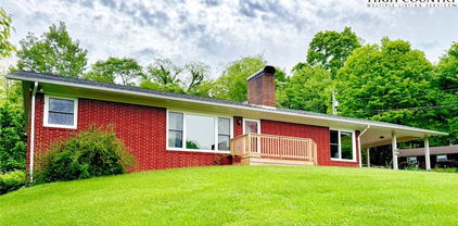 147 Forest Hill Drive, West Jefferson