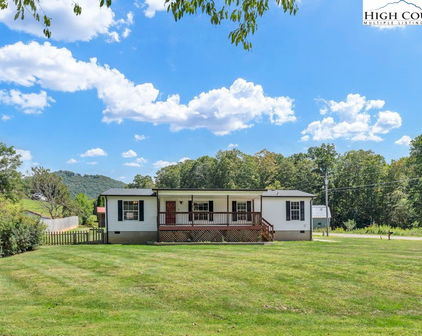 668 Mabel School Road, Zionville