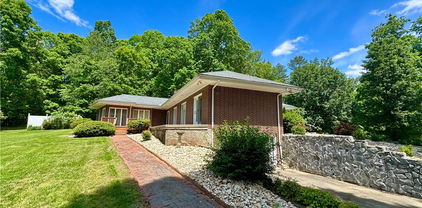 2866 Old Morganton Road, Lenoir