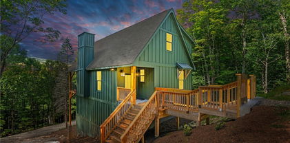 1017 Charter Hills Road, Beech Mountain