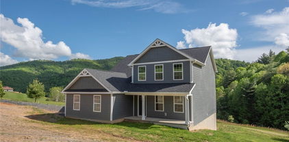 369 River Watch Trail, Laurel Springs