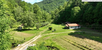 7227 & 7229 Hwy 90, Collettsville