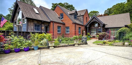 216 Cherry Drive, Boone