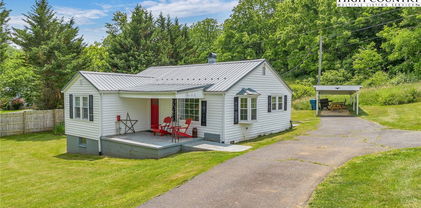 609 W Main Street, Jefferson