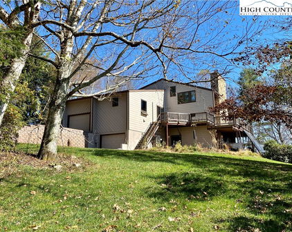 801 Kalmia Lane, Boone