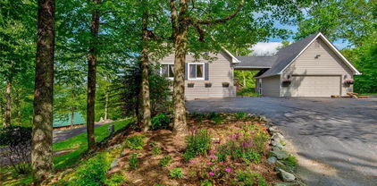 569 Shelter Rock Circle, Sugar Mountain