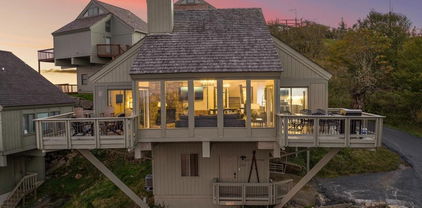 105 Beechtop Road, Beech Mountain