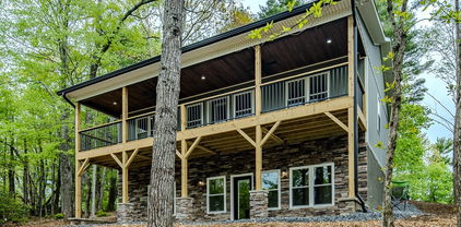 130 Grandfather Trail, Fleetwood
