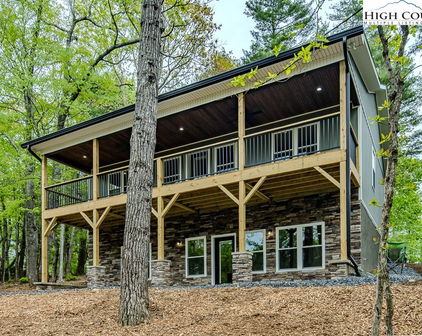 130 Grandfather Trail, Fleetwood