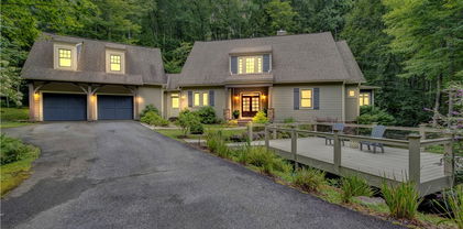468 Twin Rivers Drive, Boone
