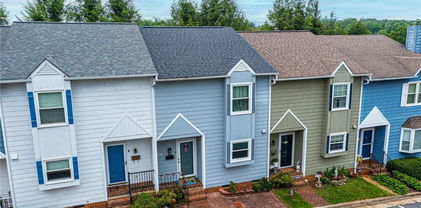 617 SW College Avenue Unit (19), Lenoir