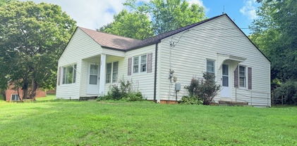 566 Buck Mountain Circle, West Jefferson