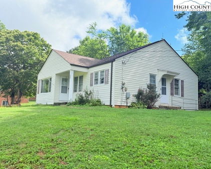 566 Buck Mountain Circle, West Jefferson