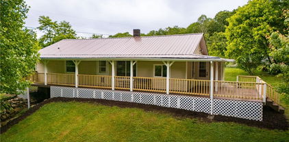 1227 Poga Road, Butler