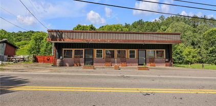 9211 N NC Hwy 194 N, Lansing