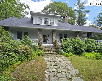 135 Dogwood Lane, Blowing Rock