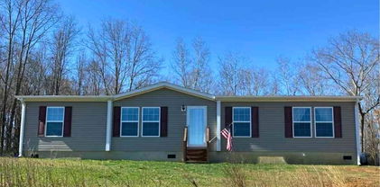 209 Walnut Lane, Sparta