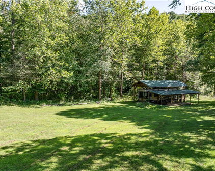 5931 Big Dry Run Road, Mountain City