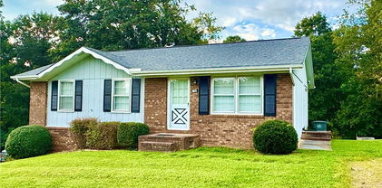 160 Reddies Street, North Wilkesboro