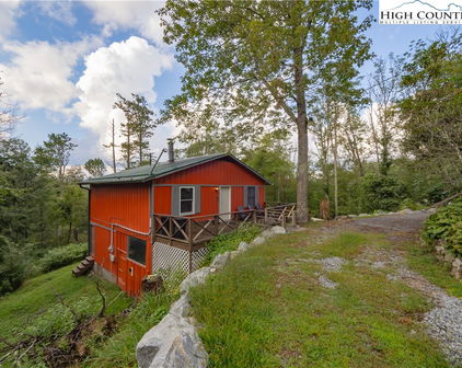 5349 Hickory Nut Gap Road, Banner Elk