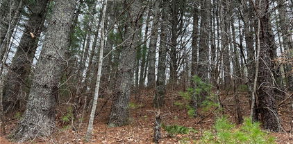 5 Speckled Drive, Laurel Springs