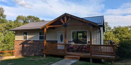 164 Glade Creek Road, Sparta