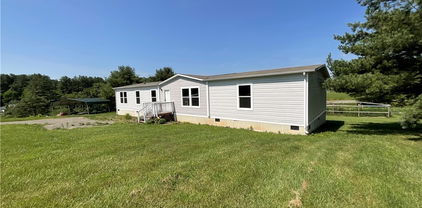 94 Crestview Lane, Ennice