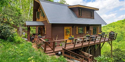 109 Sweetwater Drive, Beech Mountain