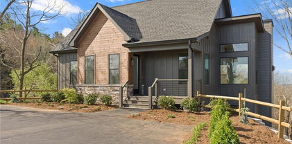 155 Van Gogh Drive, Blowing Rock