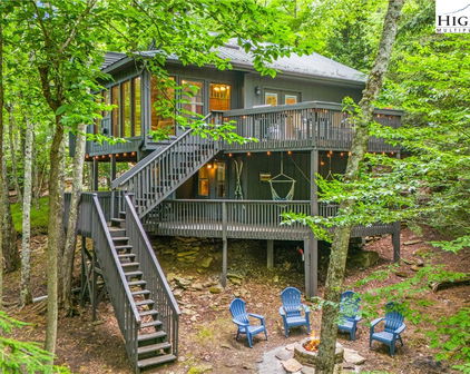 321 Charter Hills Road, Beech Mountain