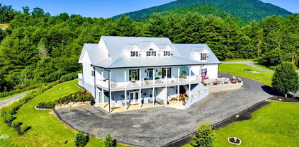 461 Chestnut Ridge Drive, Jefferson