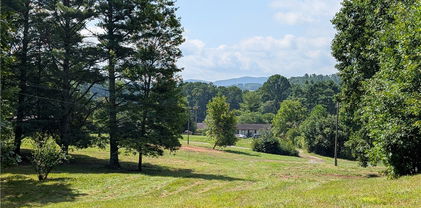 803 Flat Rock Road, Crumpler