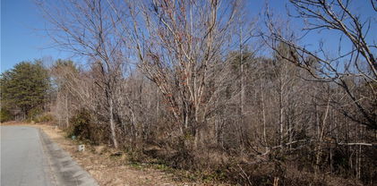 710 SE Chatsworth Street, Lenoir