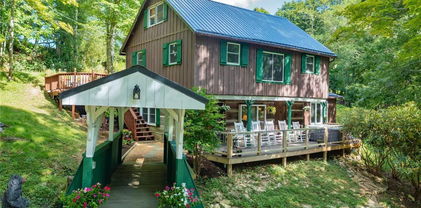 17 Grey Fox Ridge Road, Banner Elk