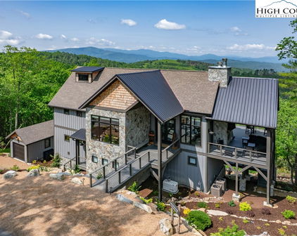 148 Firestone Lane, Elk Park