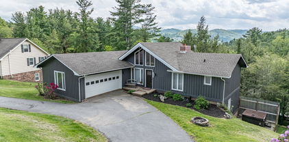 712 Blairmont Drive, Boone