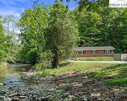 559 Jordan V. Cook Road, Boone